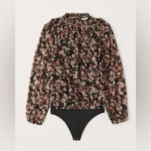 Abercrombie & Fitch | Long-Sleeve High-Neck Chiffon Bodysuit - Dark Floral